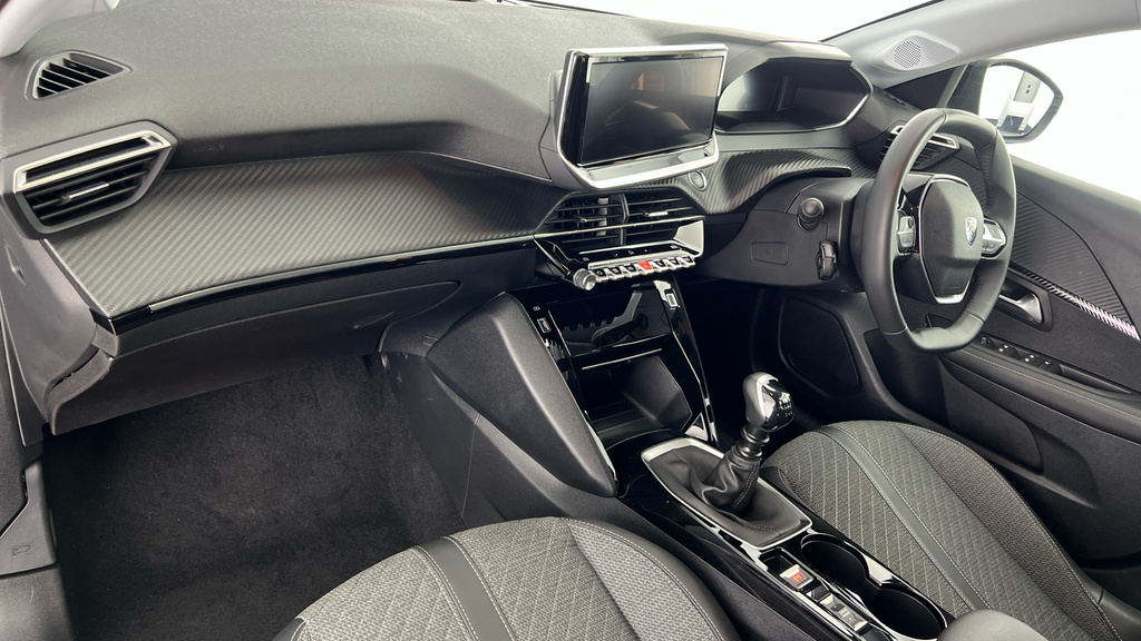 Peugeot 208 Hatchback White #10