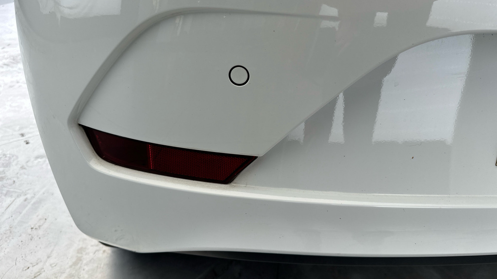 Volkswagen e-Up 36.8Kwh E-up Hatchback 82 Ps White #6
