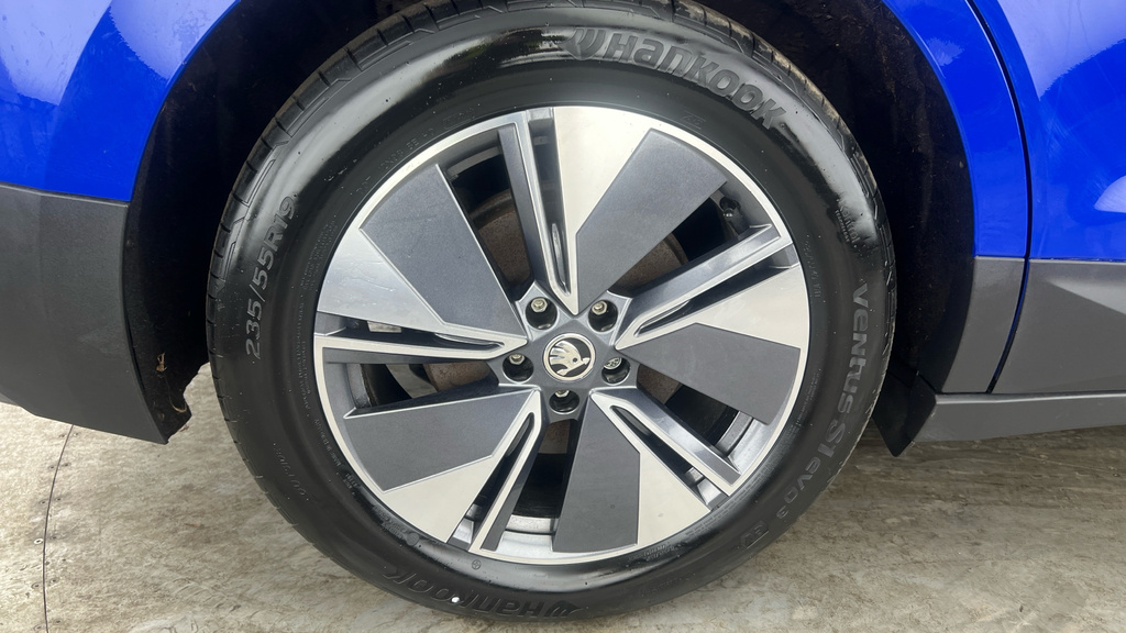 Skoda ENYAQ 80 Black #28