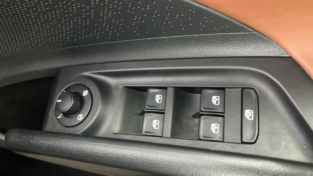 Skoda ENYAQ 80 Black #12