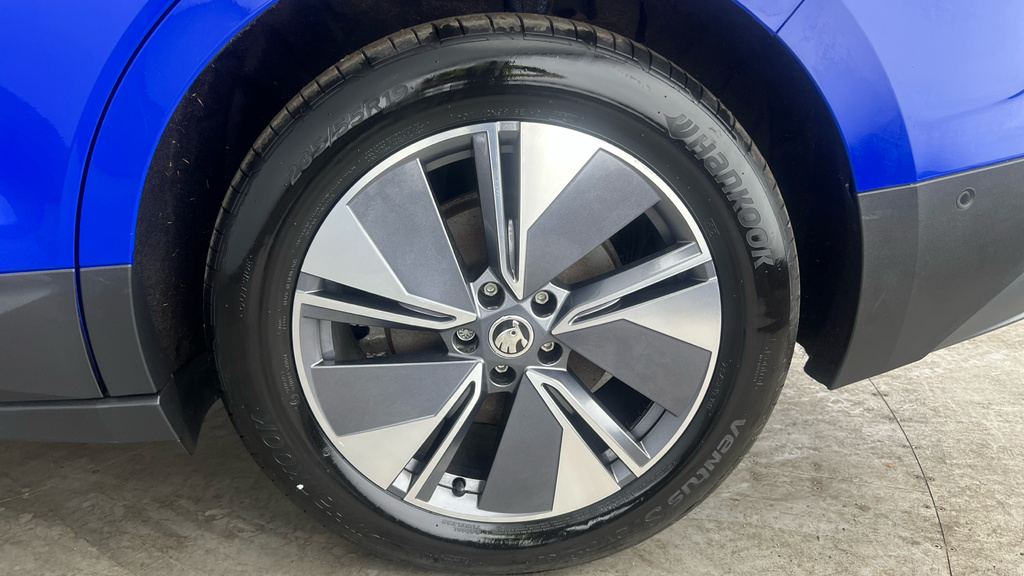 Skoda ENYAQ 80 Black #27
