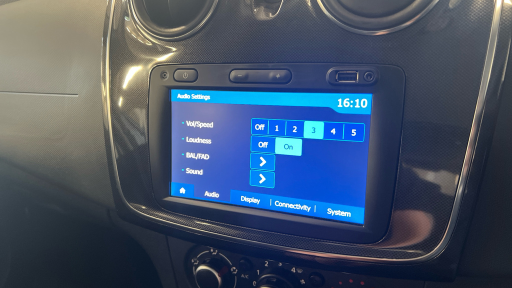 Dacia Sandero 1.0 Sce Essential Euro 6 White #39