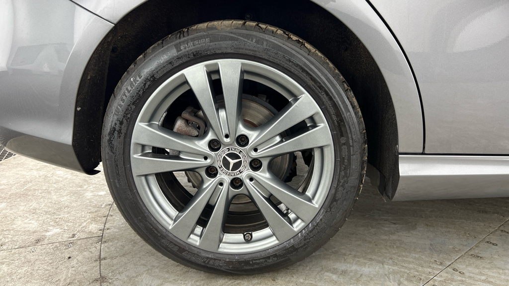 Mercedes-Benz B Class B 200 Amg Line Premium D Black #28