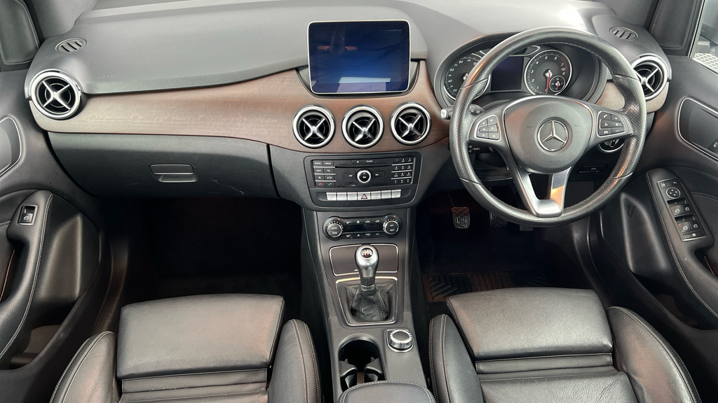 Mercedes-Benz B Class B 200 Amg Line Premium D Black #16