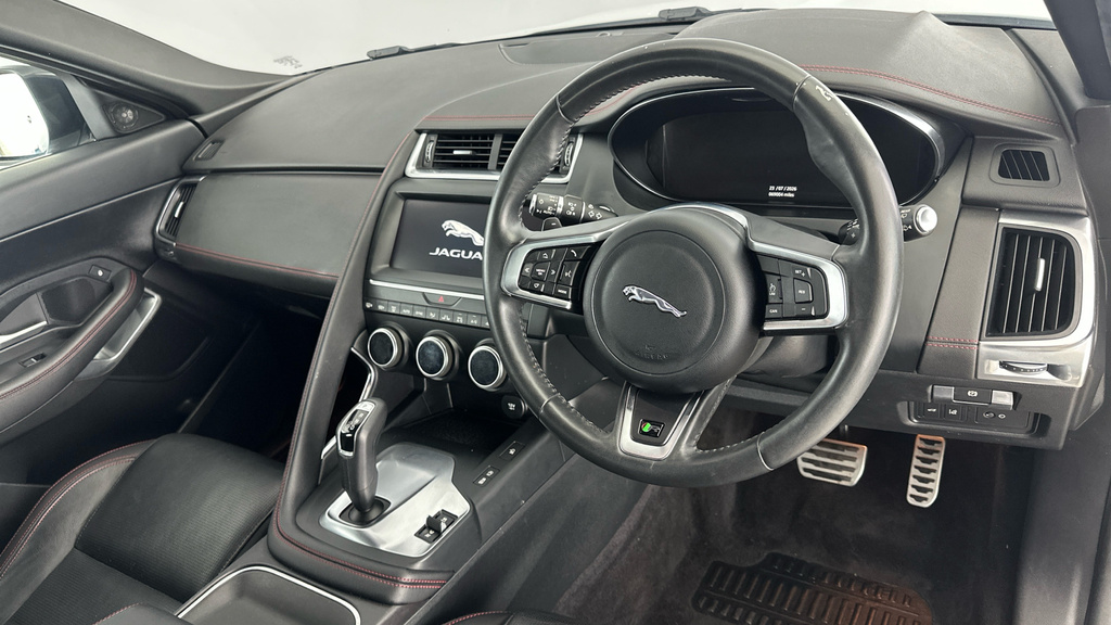 Jaguar E-Pace 2.0D R-dynamic 2Wd Black #10