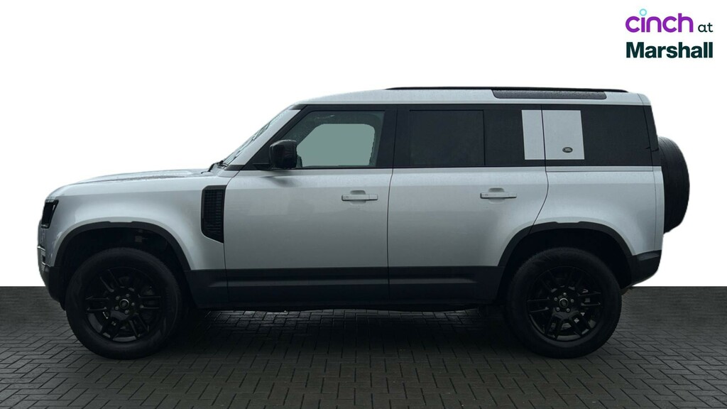 Land Rover Defender D300 Hse Black #37