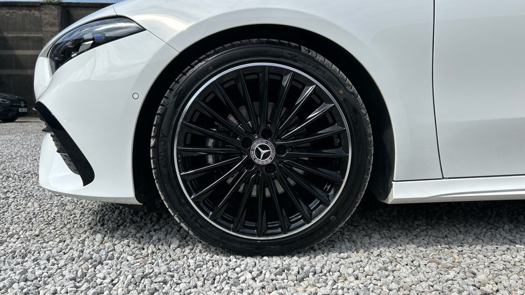 Mercedes-Benz A Class A200d Amg Line Premium Plus White #18