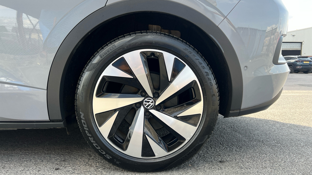 Volkswagen ID.5 Pro Performance 77Kwh Max Suv 2 Grey #37