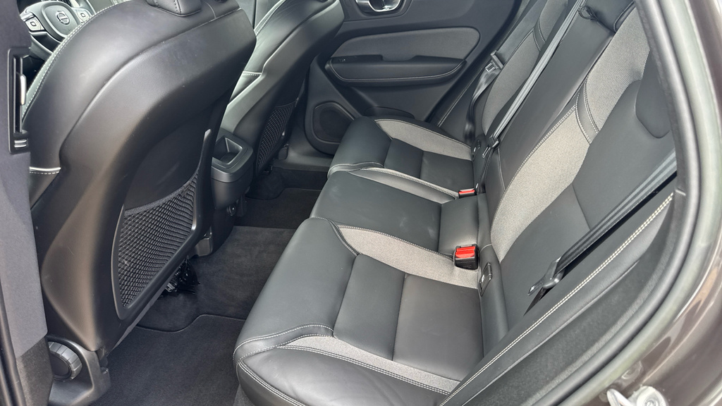 Volvo XC60 Inscription Pro Grey #16