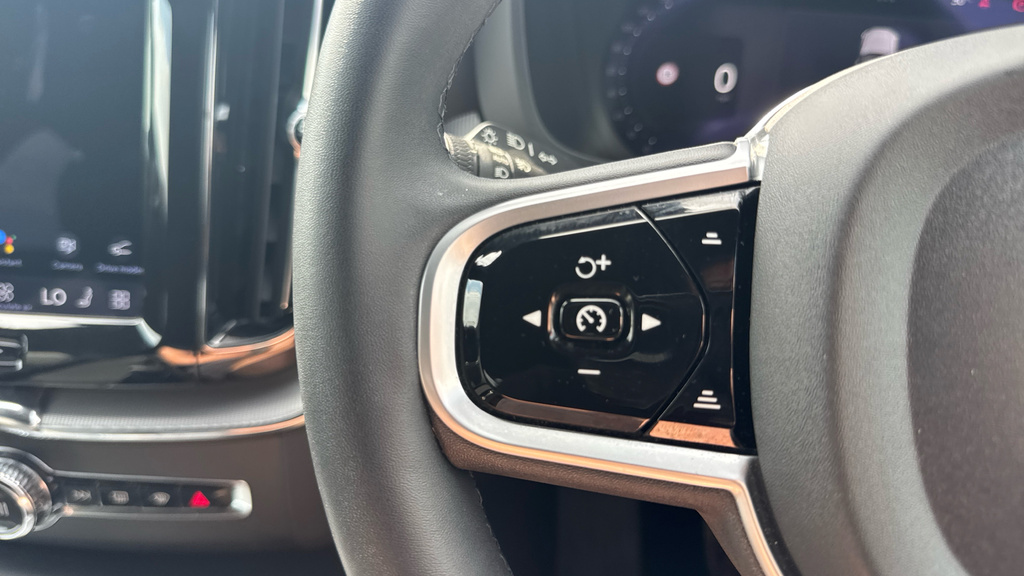 Volvo XC60 Inscription Pro Grey #27