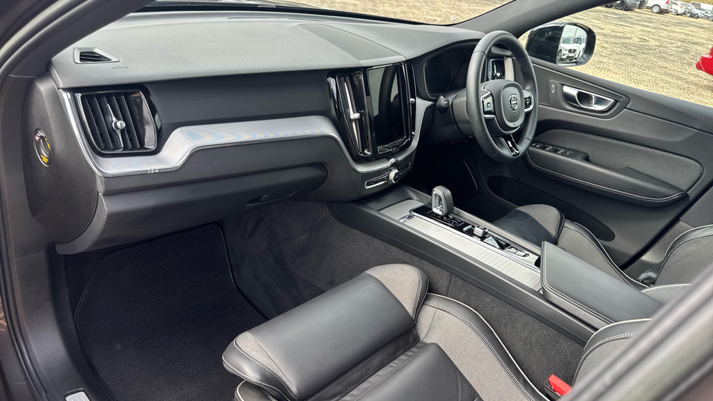 Volvo XC60 Inscription Pro Grey #10