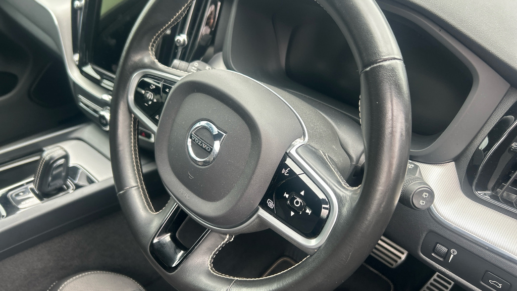 Volvo XC60 T8 Twin Engine Awd Inscription Pro Silver #9