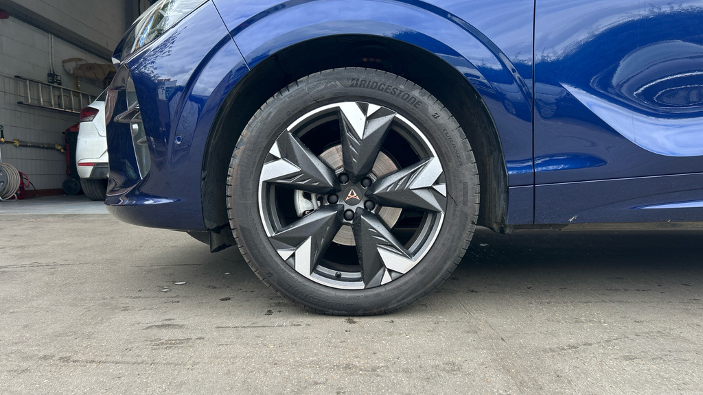 Cupra Terramar 1.5 Ehybrid 25.8Kwh V2 Suv Plug-in Hybr Grey #28