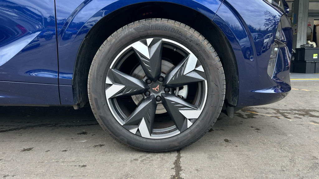 Cupra Terramar 1.5 Ehybrid 25.8Kwh V2 Suv Plug-in Hybr Grey #29