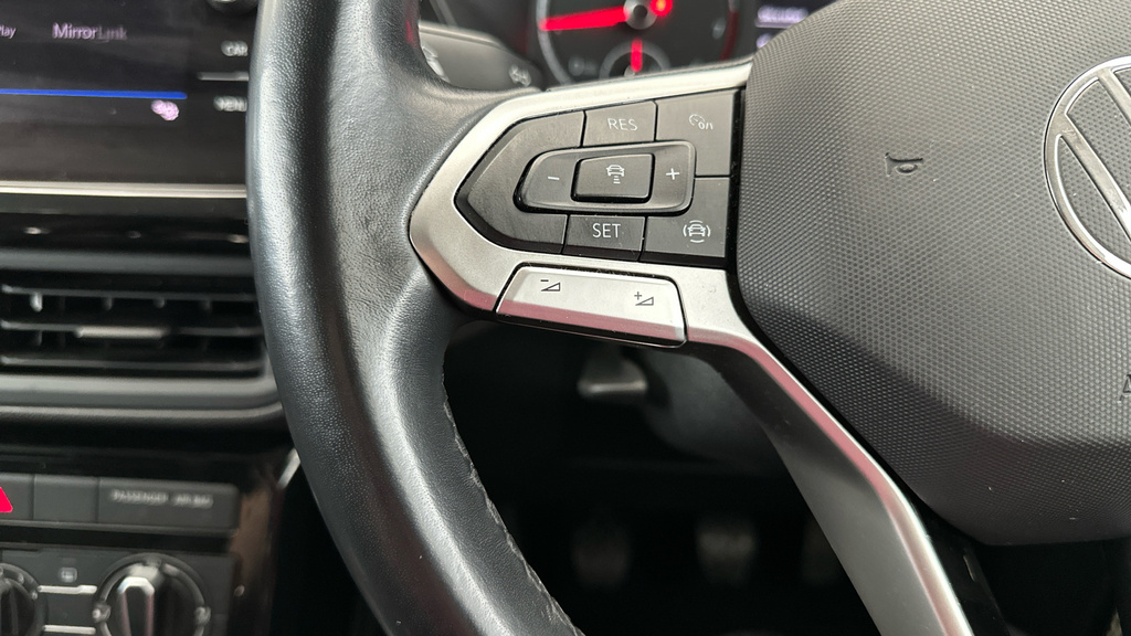 Volkswagen T-Cross Active White #17