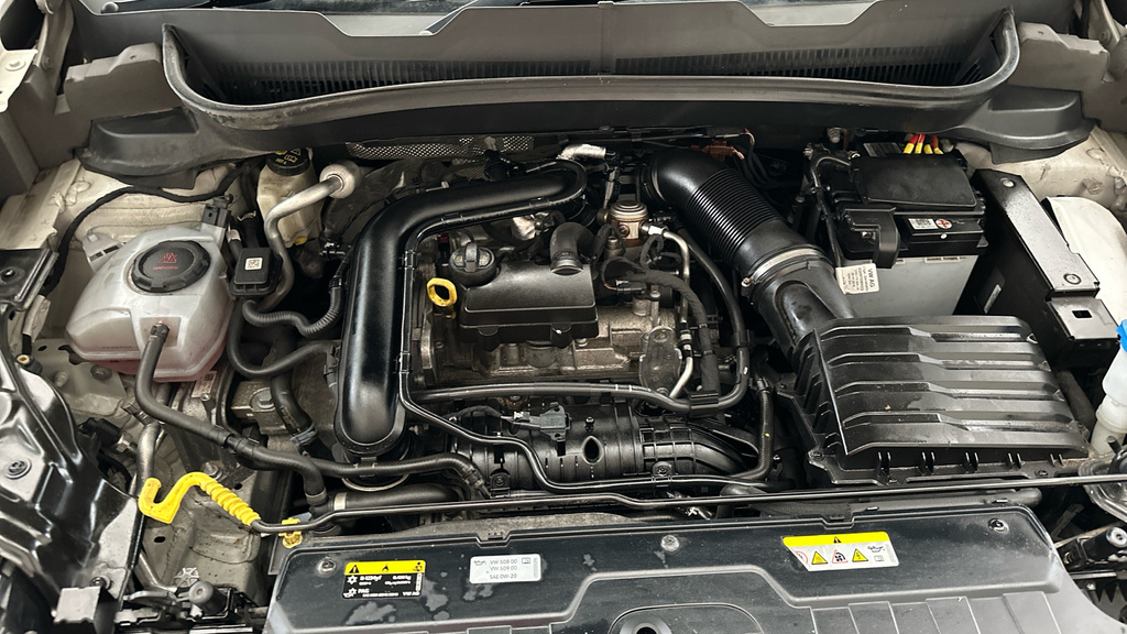 Volkswagen T-Cross Active White #21
