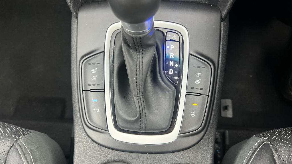 Hyundai Kona Red #16