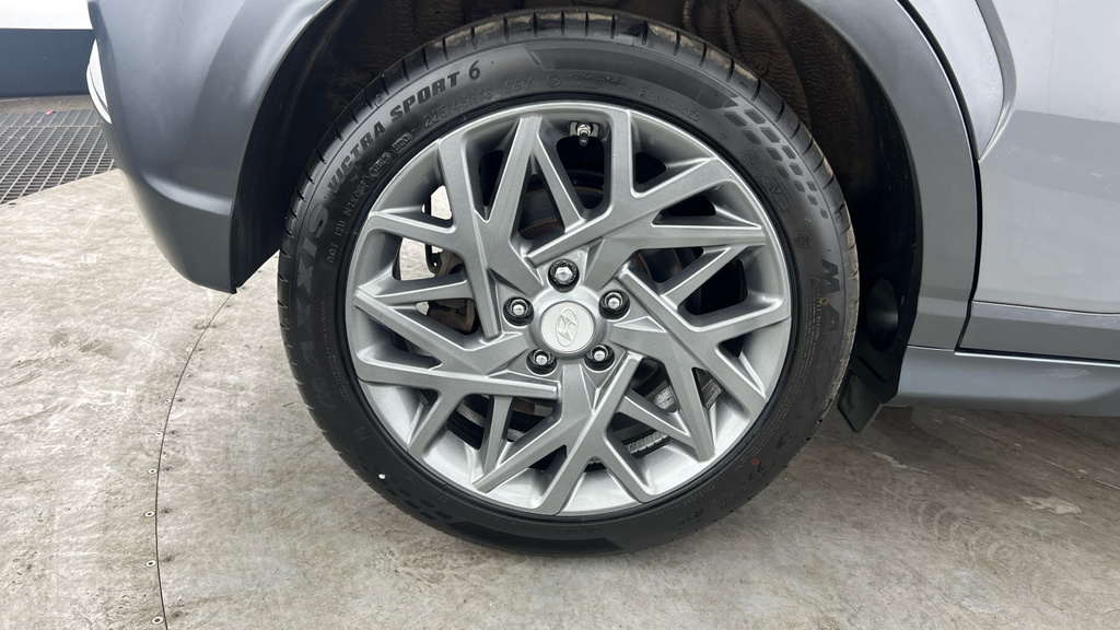 Hyundai Kona Red #32