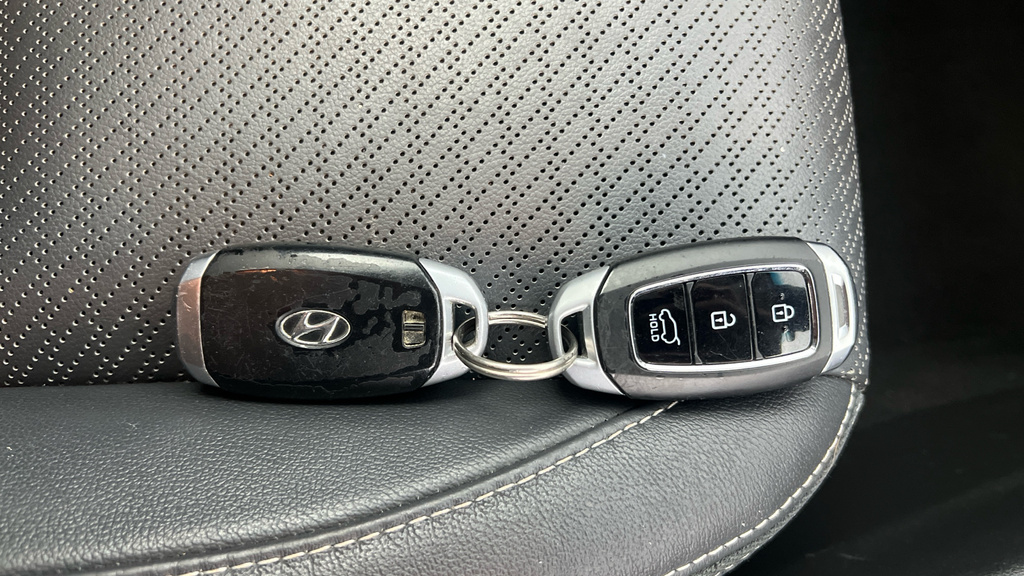 Hyundai Kona Red #35