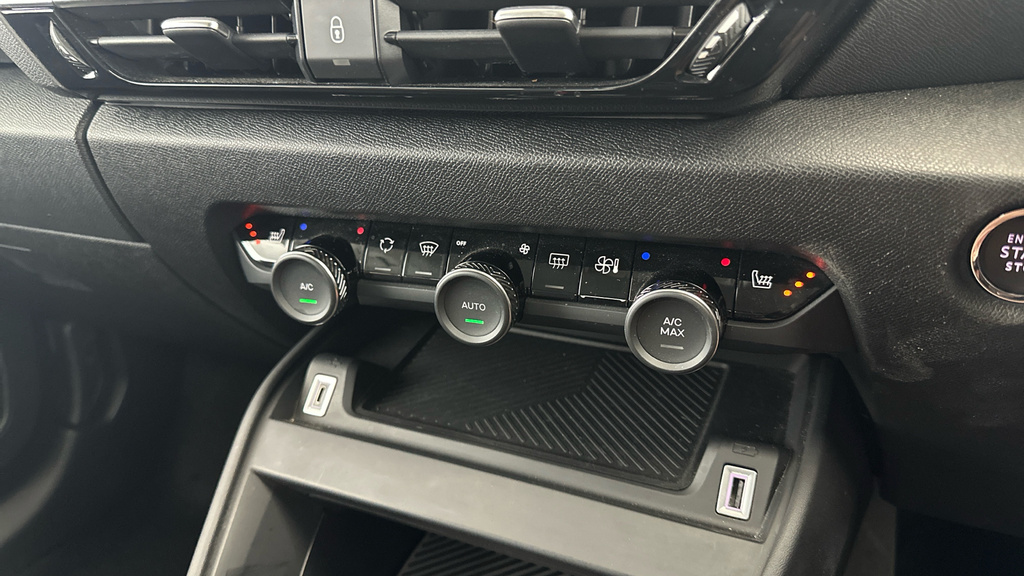 Citroen C4 1.2 Puretech Sense Plus Euro 6 Ss Black #24