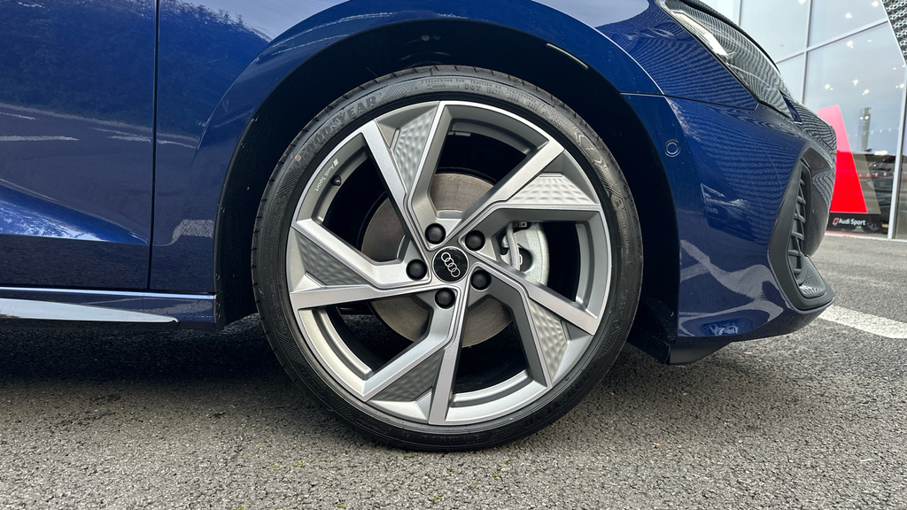 Audi A3 Black Edition 35 Tdi 150 Ps S Tronic Blue #17
