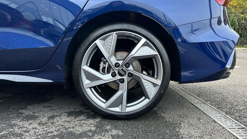 Audi A3 Black Edition 35 Tdi 150 Ps S Tronic Blue #19