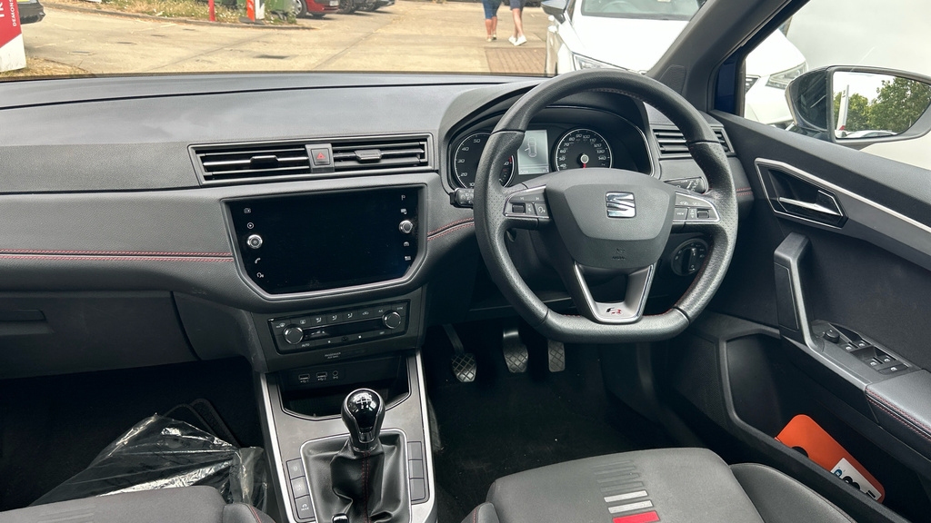 Seat Arona 1.5 Tsi Evo Fr Ez Red #12