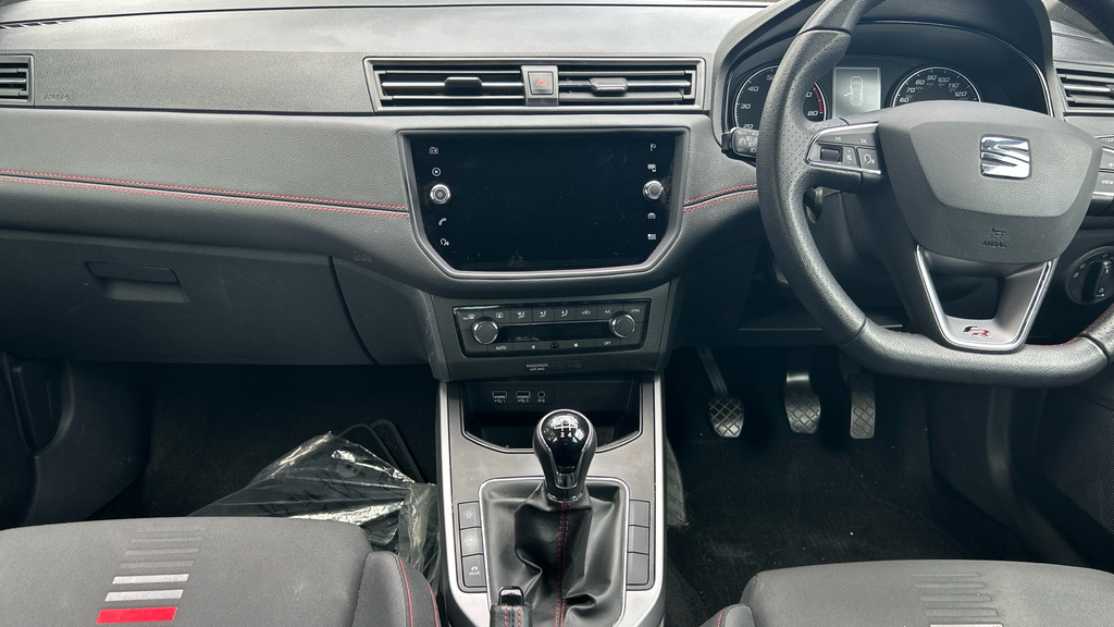 Seat Arona 1.5 Tsi Evo Fr Ez Red #19