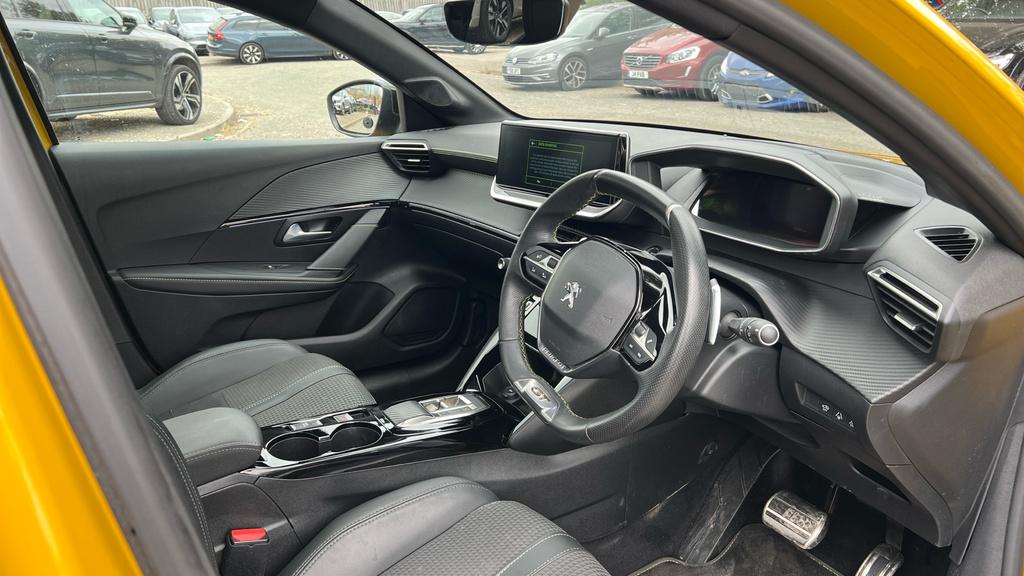 Peugeot 208 Active Premium Black #9