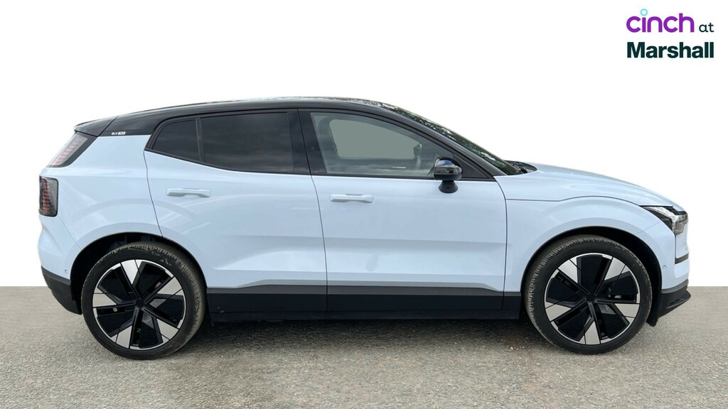 Volvo EX30 Single Motor Extended Range 69Kwh Ultra #2