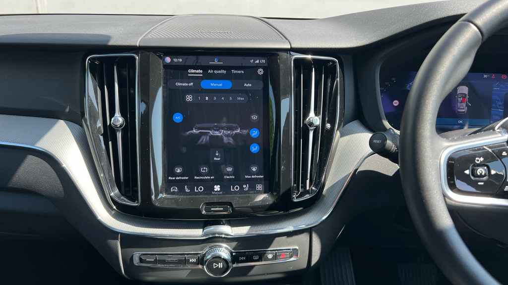 Volvo XC60 Xc60 B4 Mhev Awd Silver #17