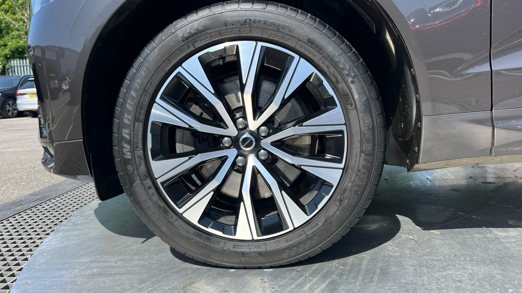 Volvo XC60 Xc60 B4 Mhev Awd Silver #25