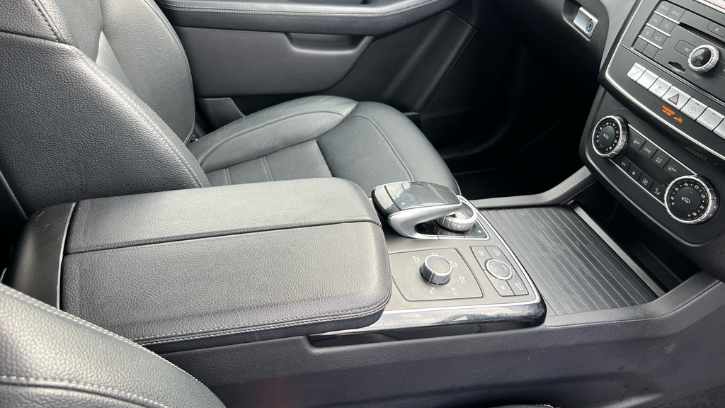 Mercedes-Benz GLE Class Silver #41