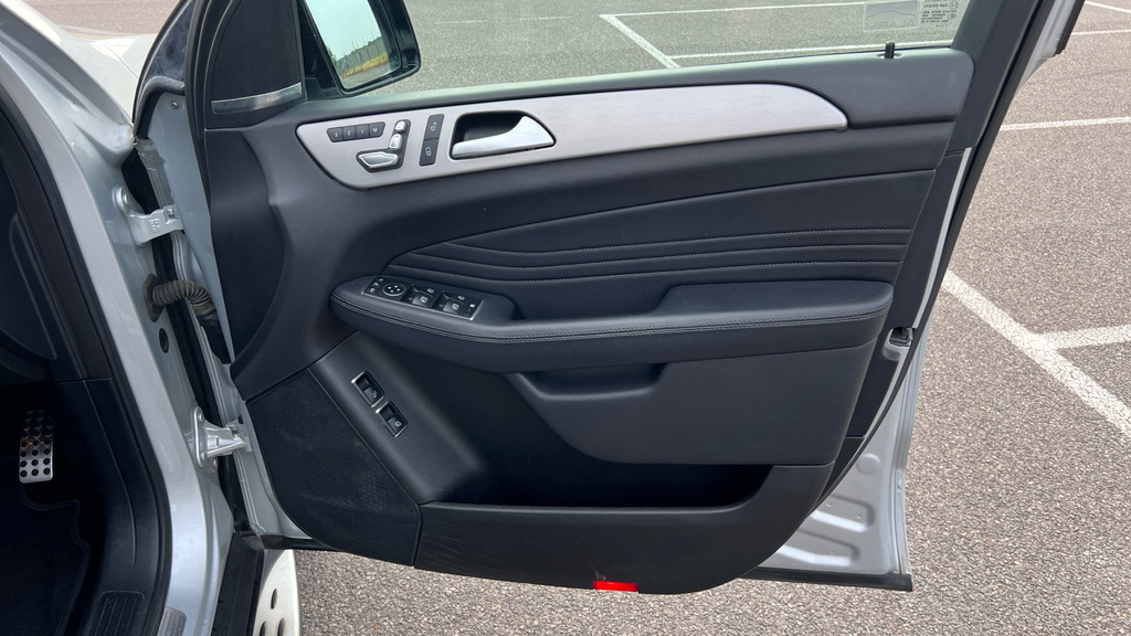 Mercedes-Benz GLE Class Silver #44