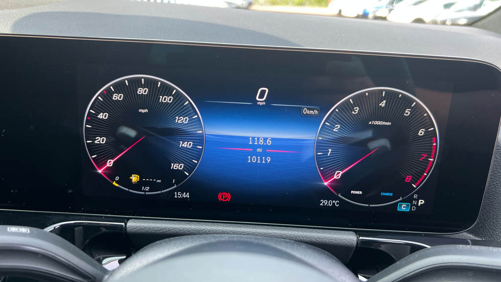 Mercedes-Benz GLA Class Gla 220D 4Matic Amg Line Executive Black #21