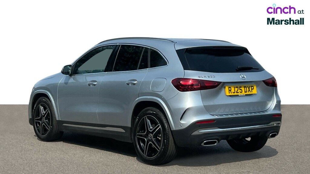 Mercedes-Benz GLA Class Gla 220D 4Matic Amg Line Executive Black #5