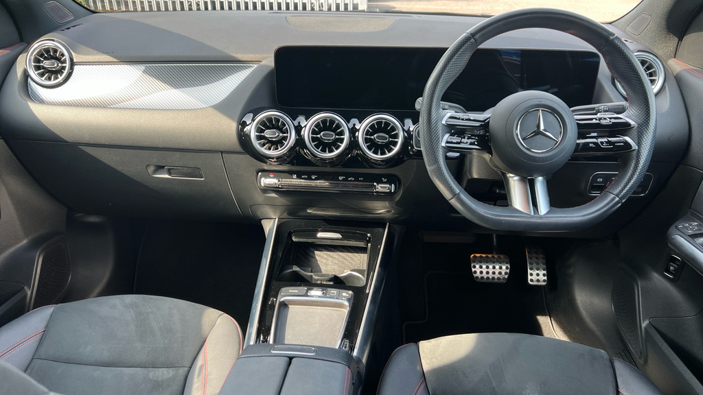 Mercedes-Benz GLA Class Gla 200 Amg Line Executive Grey #14