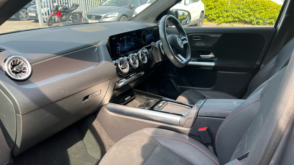 Mercedes-Benz GLA Class Gla 200 Amg Line Executive Grey #13
