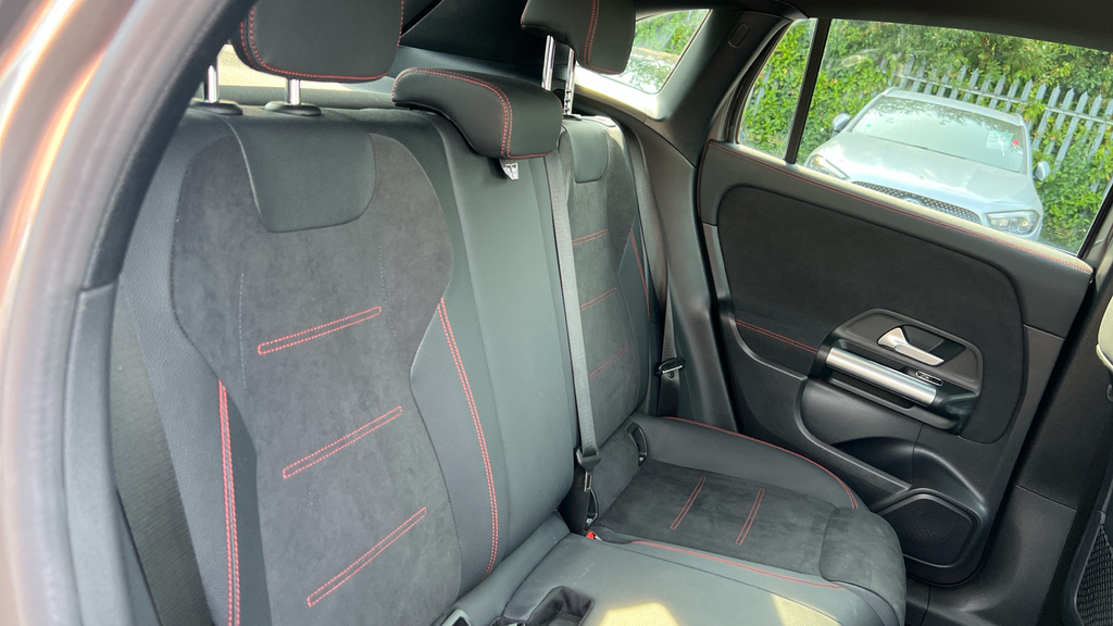 Mercedes-Benz GLA Class Gla 200 Amg Line Executive Grey #30