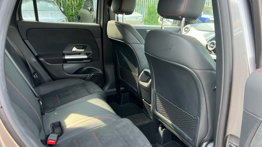 Mercedes-Benz GLA Class Gla 200 Amg Line Executive Grey #22