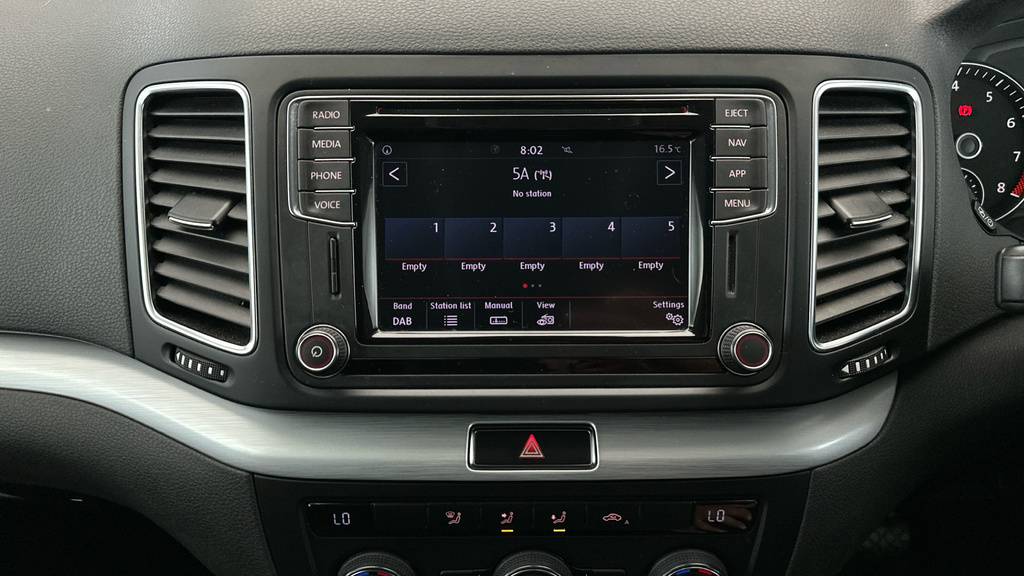 Volkswagen Sharan 2L Se Navigation Tdi Dsg Silver #16