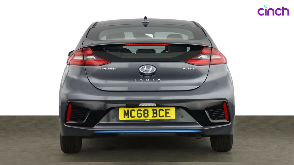 Hyundai Ioniq Hatchback White #4