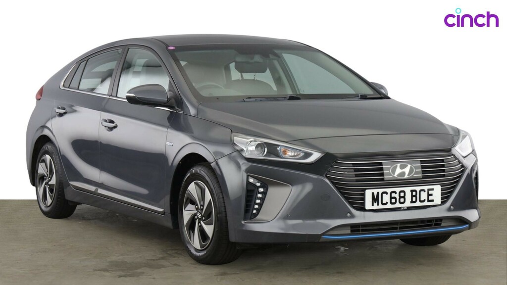 Hyundai Ioniq Hatchback White #1