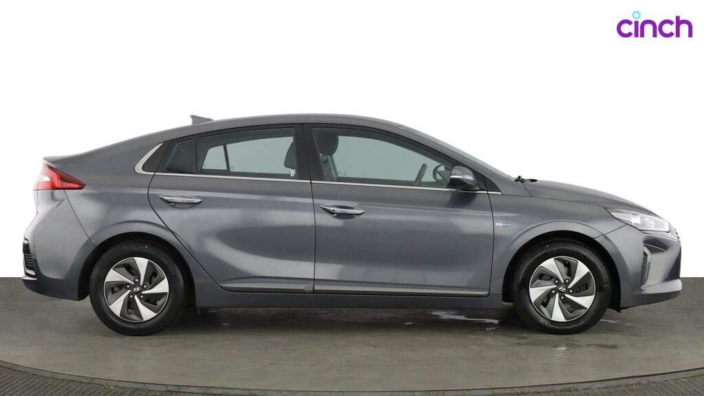Hyundai Ioniq Hatchback White #2