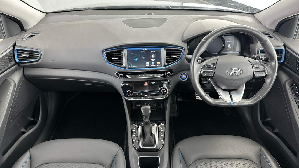 Hyundai Ioniq Hatchback White #16