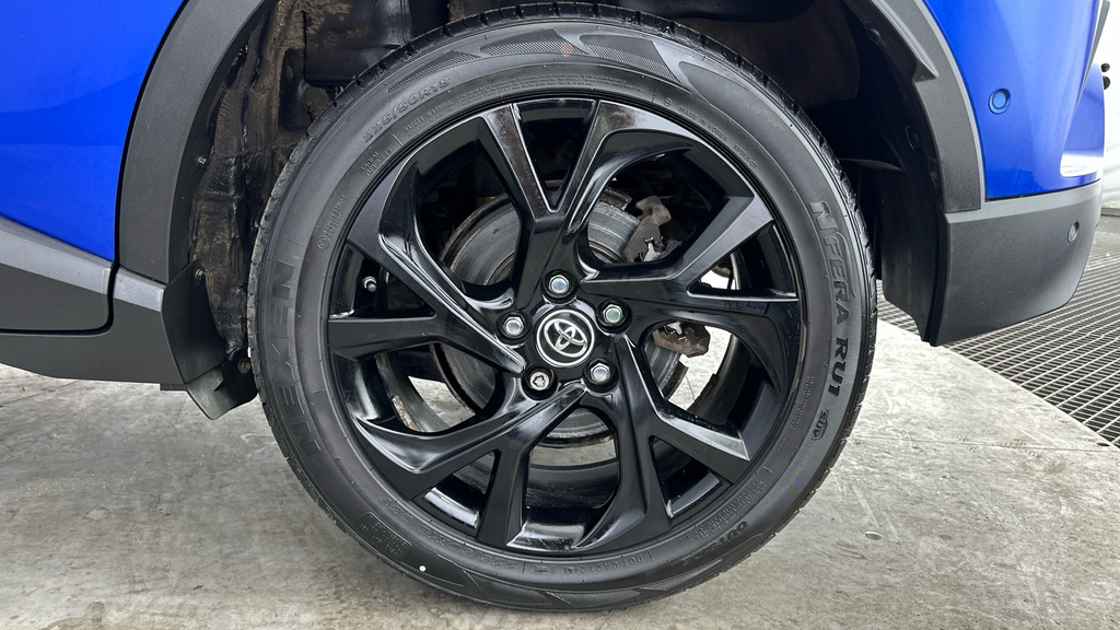 Toyota C-Hr Excel Silver #24
