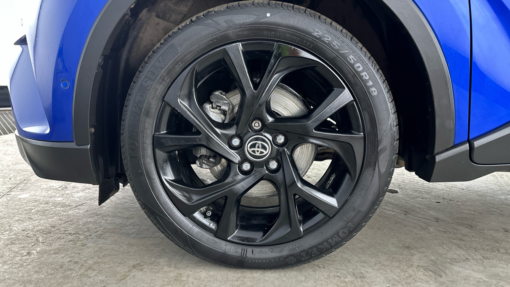 Toyota C-Hr Excel Silver #23