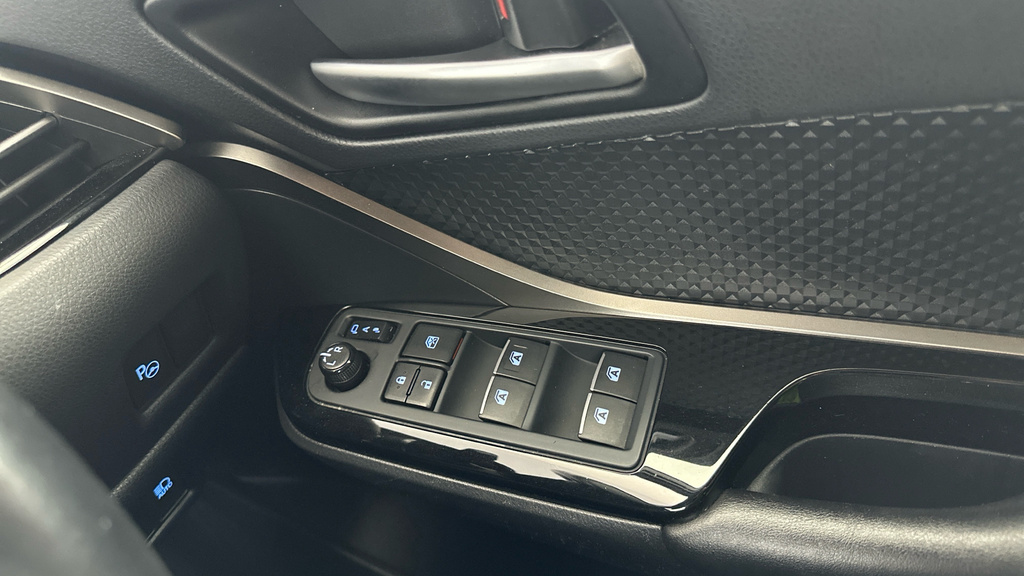 Toyota C-Hr Excel Silver #11