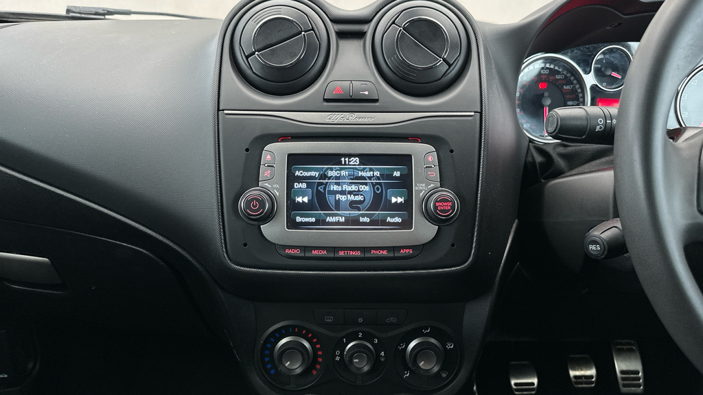 Alfa Romeo MiTo Twinair Speciale White #15