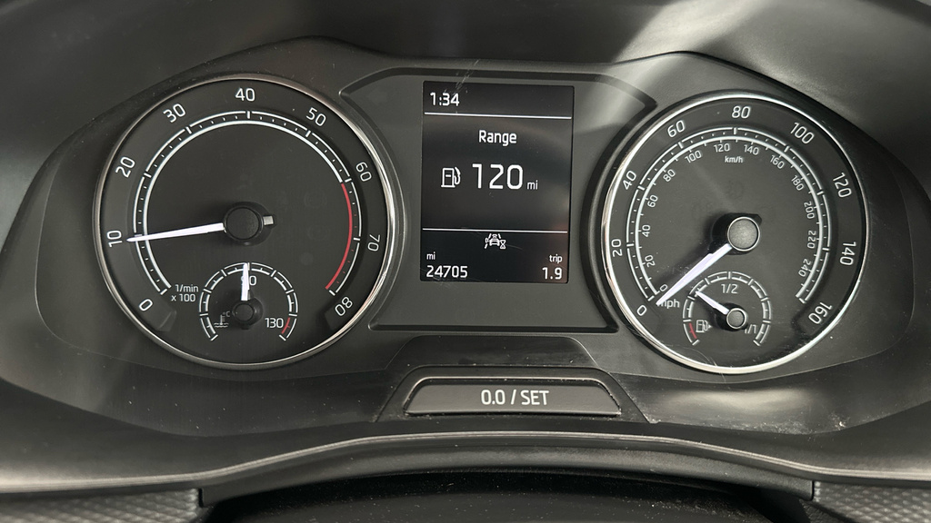 Skoda Kamiq Hatchback White #18